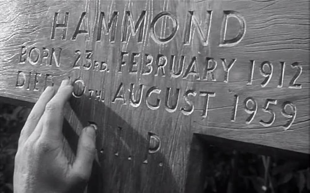 Faces in the Dark（原題）の写真