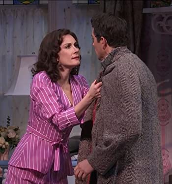 シー・ラヴズ・ミーの画像