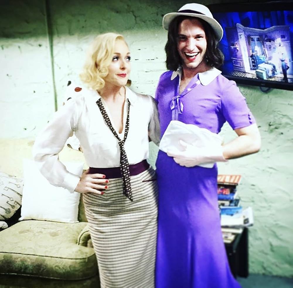 シー・ラヴズ・ミーの画像