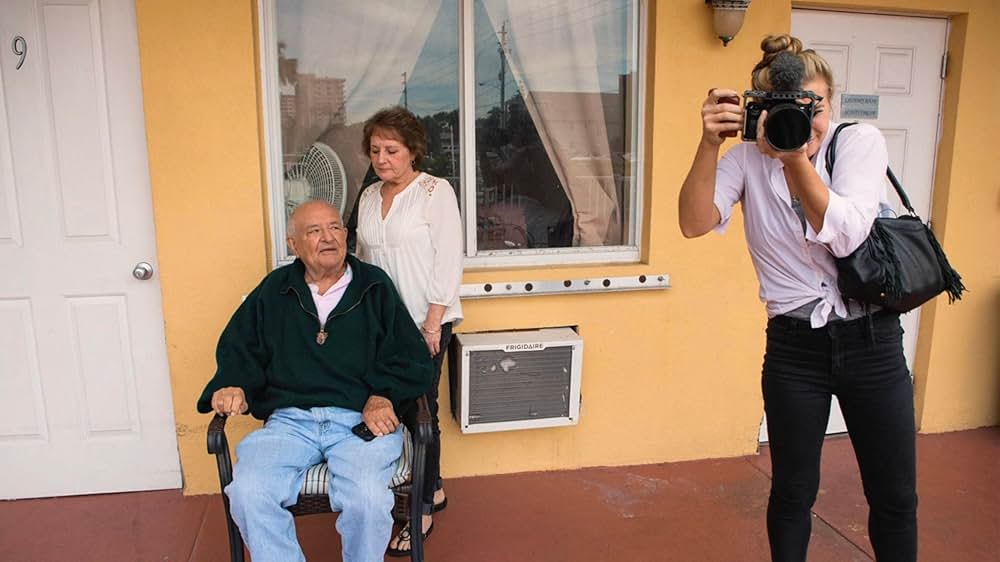 GREAT PHOTO, LOVELY LIFE / 小児性愛者の祖父を持っての画像