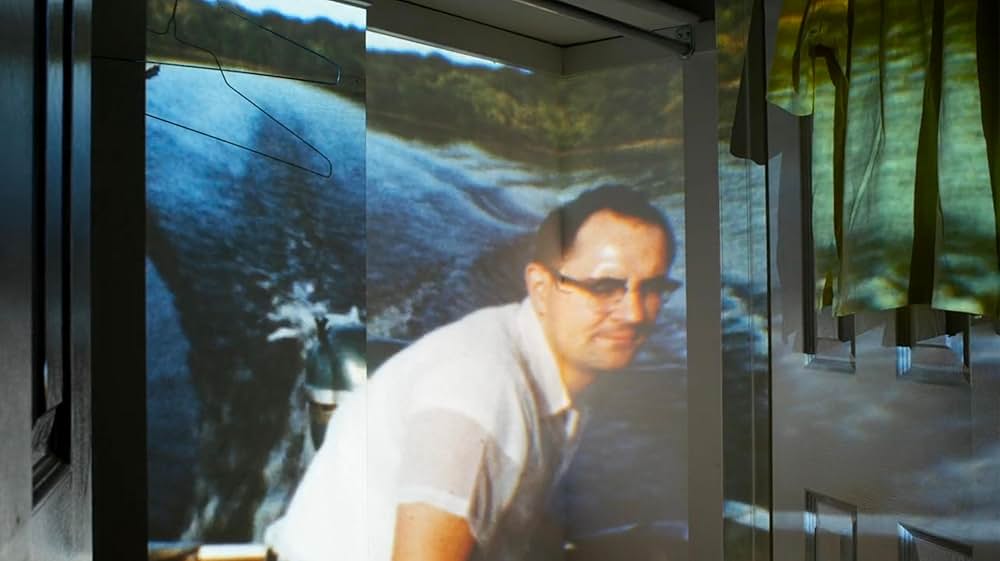 GREAT PHOTO, LOVELY LIFE / 小児性愛者の祖父を持っての画像