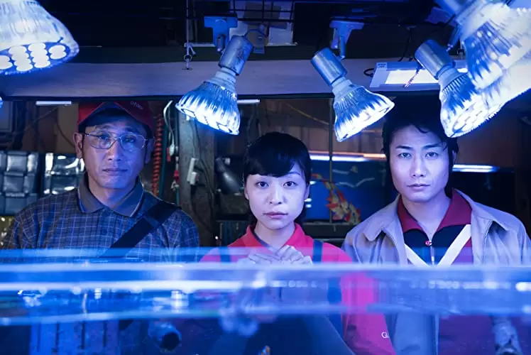 神と人との間の画像