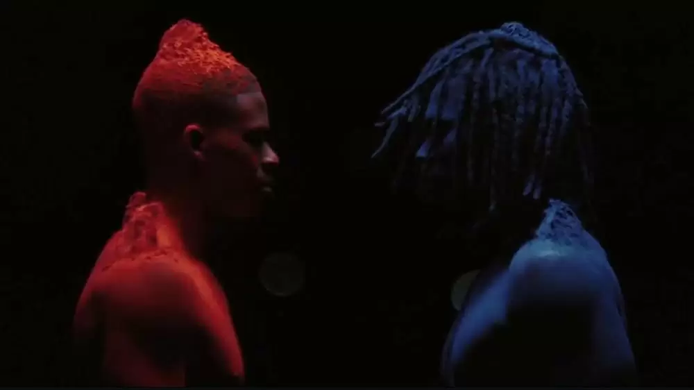 ブラック・イズ・キングの画像