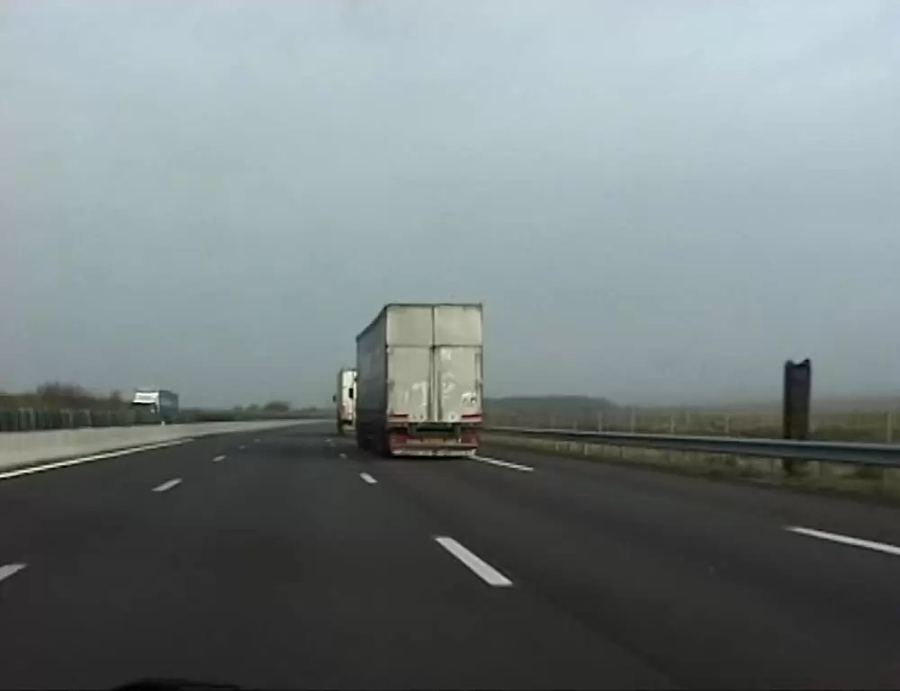 「落穂拾い」の画像