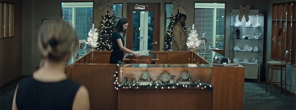 逃亡者 組織を裏切った男の画像