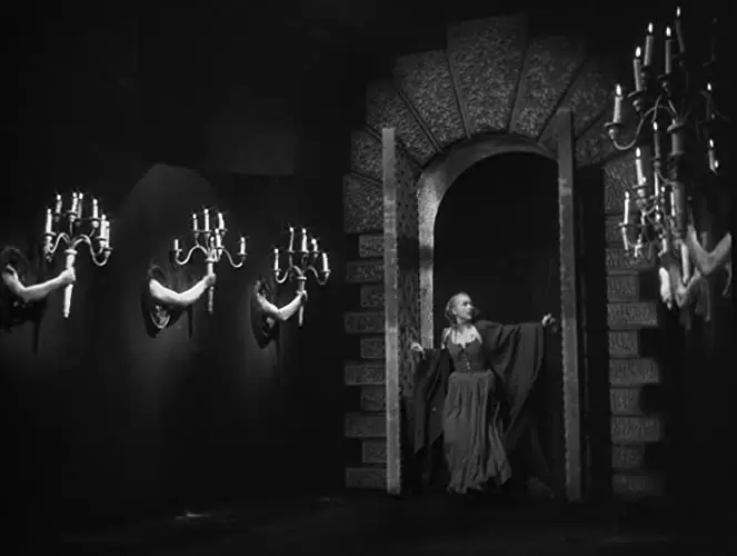 美女と野獣の画像