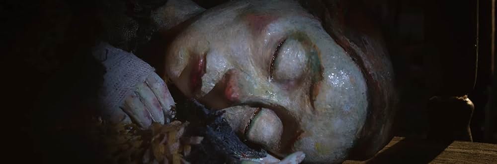 真珠の涙と少女の写真