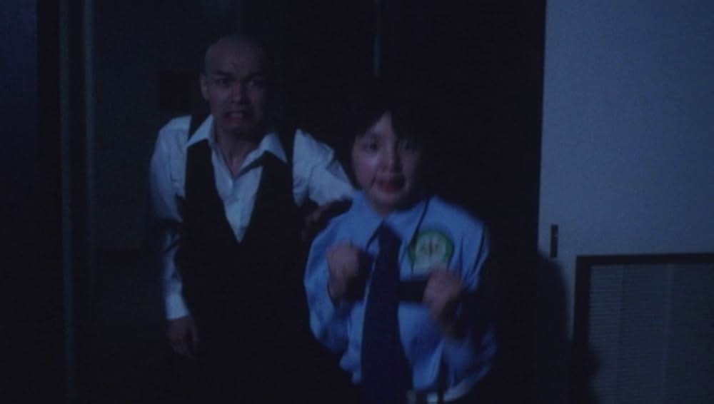 女警備員 まさぐり巡回の画像