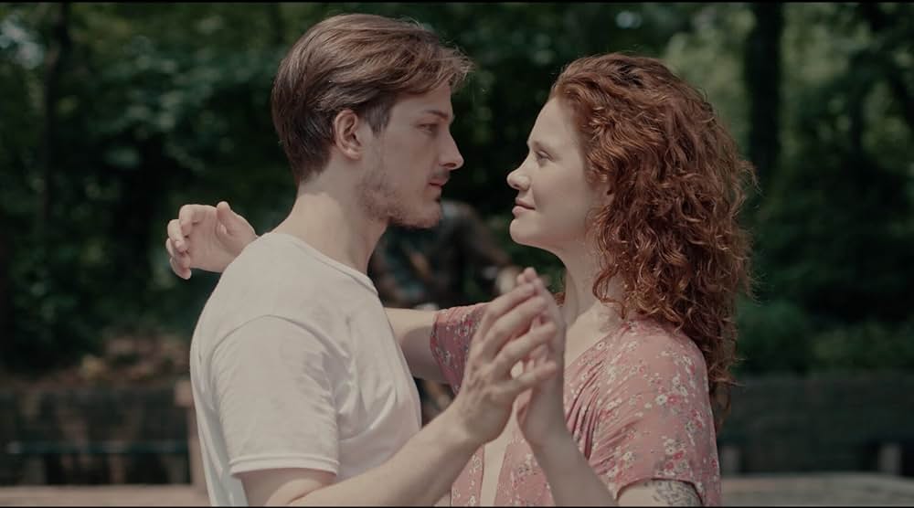 Aviva（原題）の画像