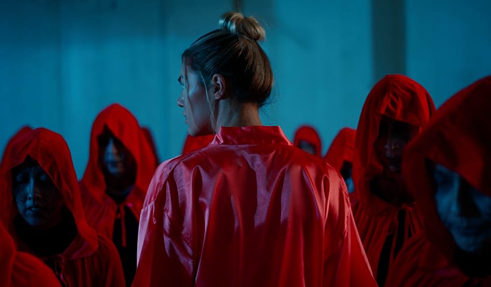 Woman in the Maze（原題）の画像