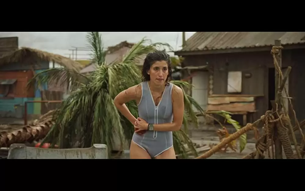 「ディープ・ブルー3」タニア・レイモンドの画像