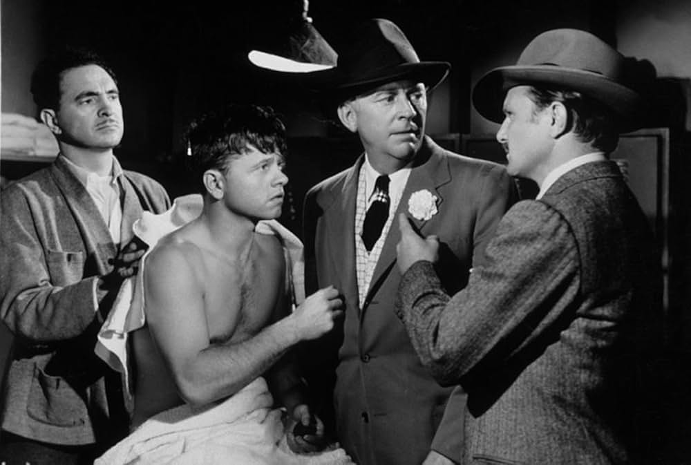 必殺の右パンチの画像