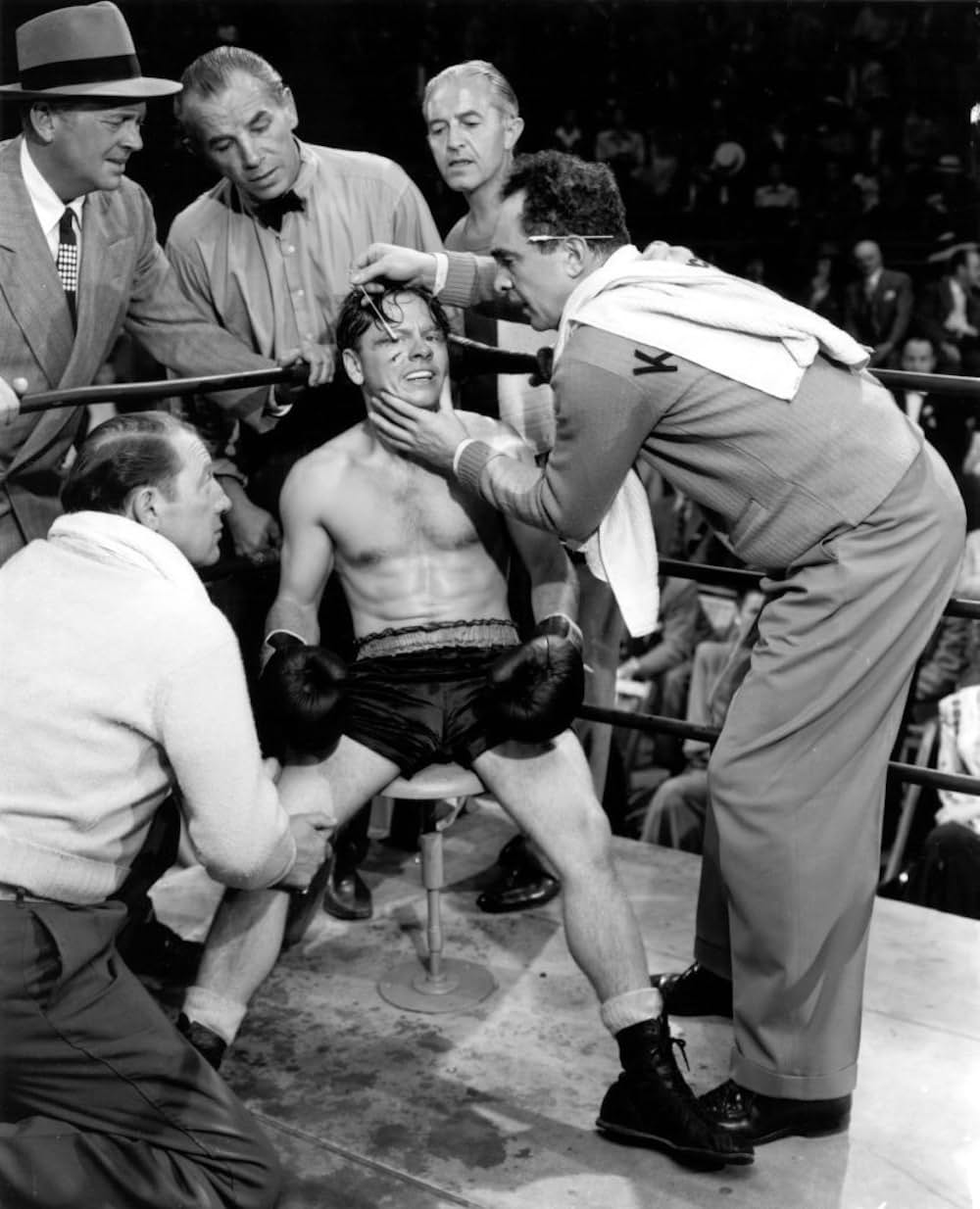 必殺の右パンチの画像