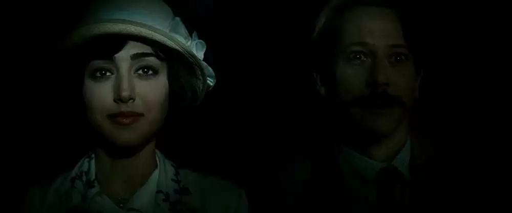 「チキンとプラム 〜あるバイオリン弾き、最後の夢〜」マチュー・アマルリック & ゴルシフテ・ファラハニの画像