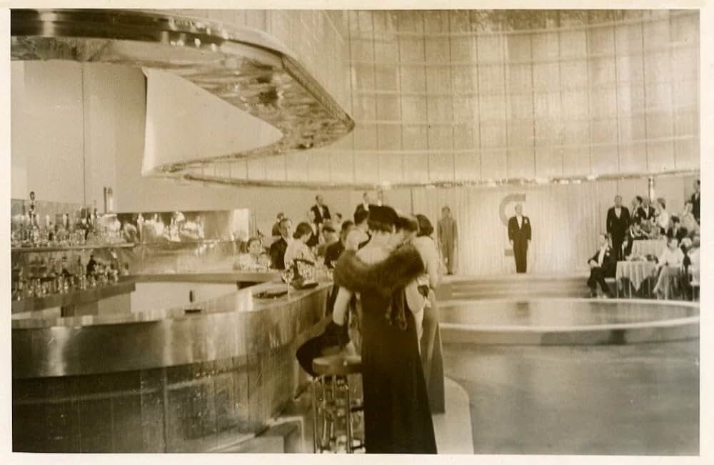 巴里は夜もすがらの写真