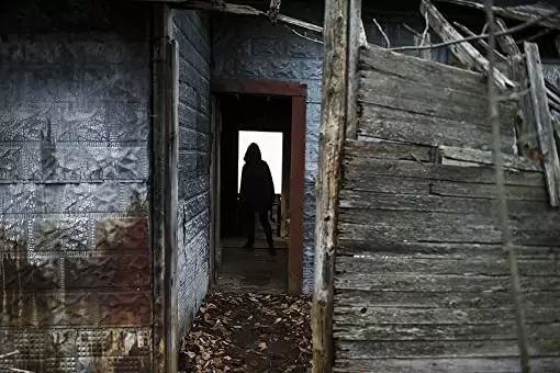 「アンデッド／ブラインド 不死身の少女と盲目の少年」ナディア・アレクサンダーの画像