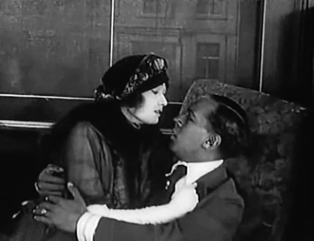 The Symbol of the Unconquered（原題）の画像