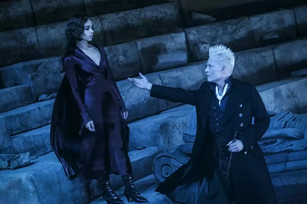 「ファンタスティック・ビーストと黒い魔法使いの誕生」ジョニー・デップ & ゾーイ・クラビッツの画像