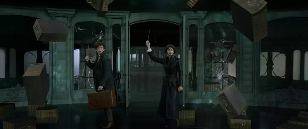 「ファンタスティック・ビーストと黒い魔法使いの誕生」エディ・レッドメイン & キャサリン・ウォーターストンの画像
