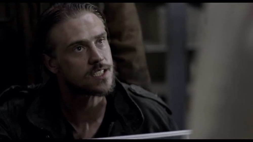 Cardboard Boxer（原題）の画像