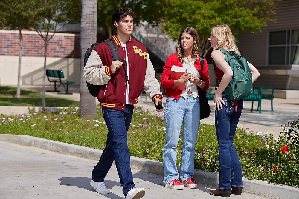 Sidelined 2: Intercepted（原題）の写真