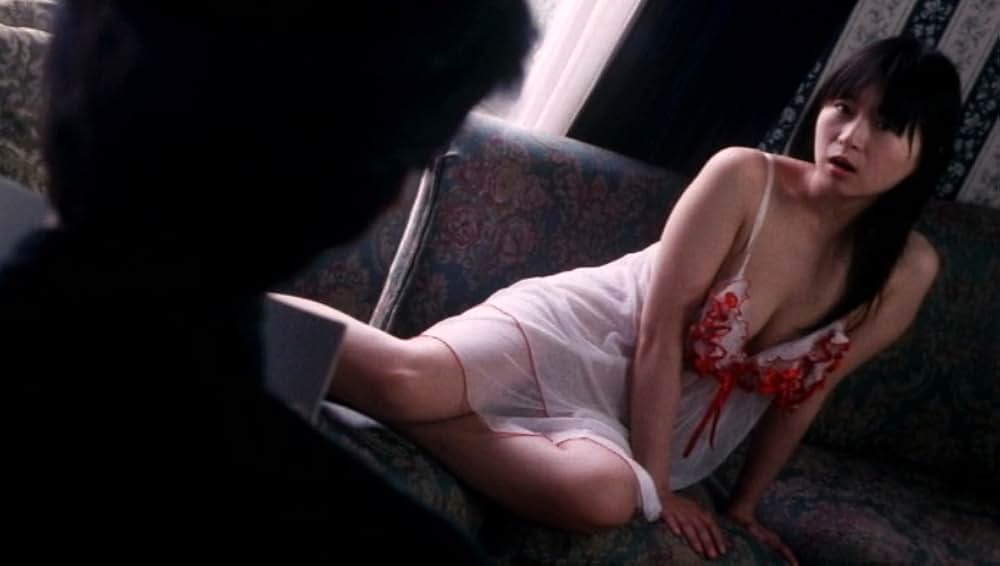 新婚妻の性欲 求める白い肌の画像