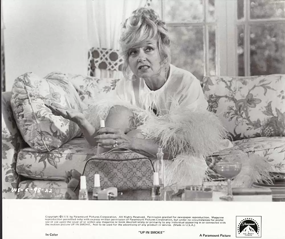 「チーチ&チョン スモーキング作戦」Edie Adamsの画像