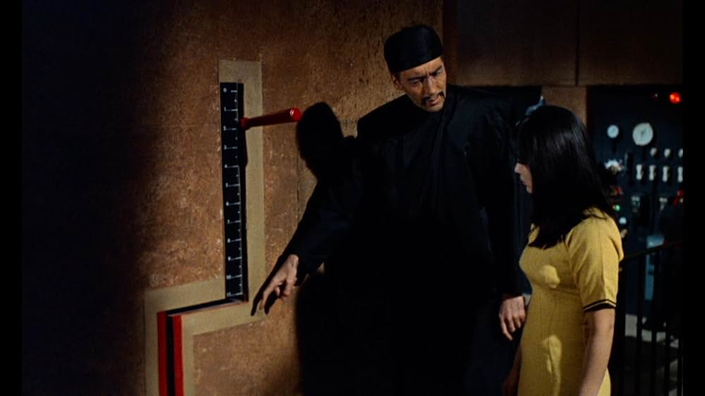 The Castle of Fu Manchu（原題）の画像