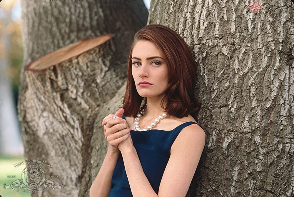 水曜日に抱かれる女の画像