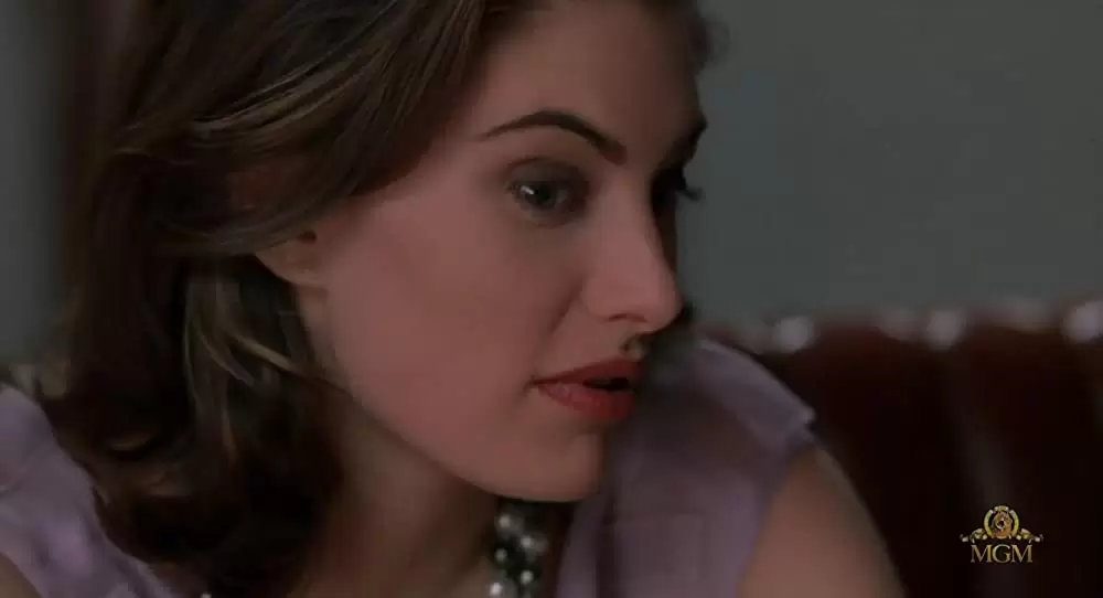 「水曜日に抱かれる女」メッチェン・アミックの画像