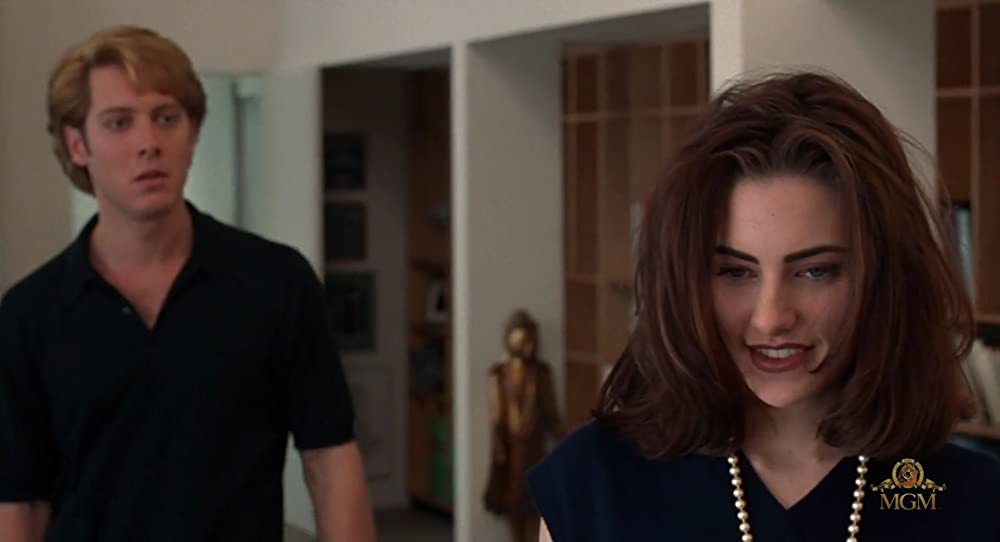 水曜日に抱かれる女の画像