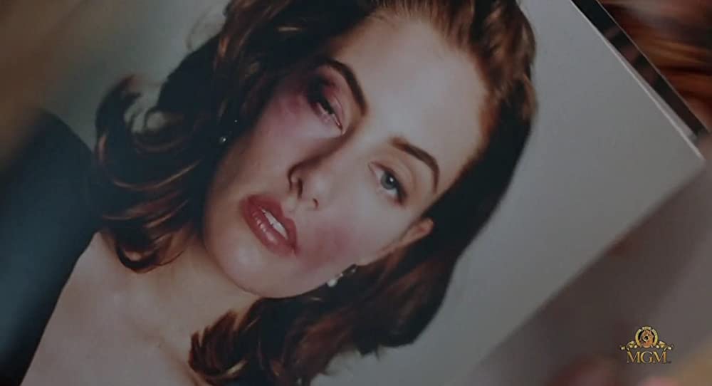 水曜日に抱かれる女の画像