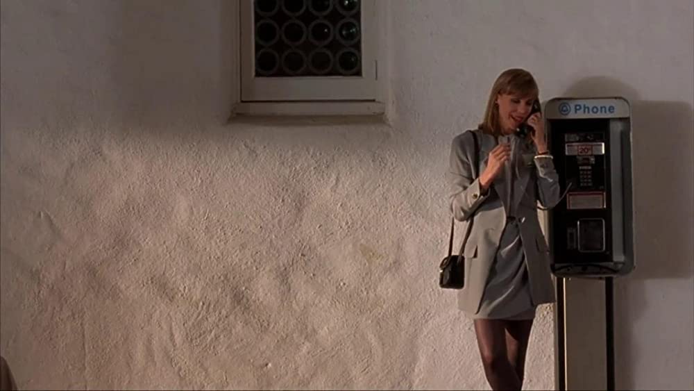 水曜日に抱かれる女の画像