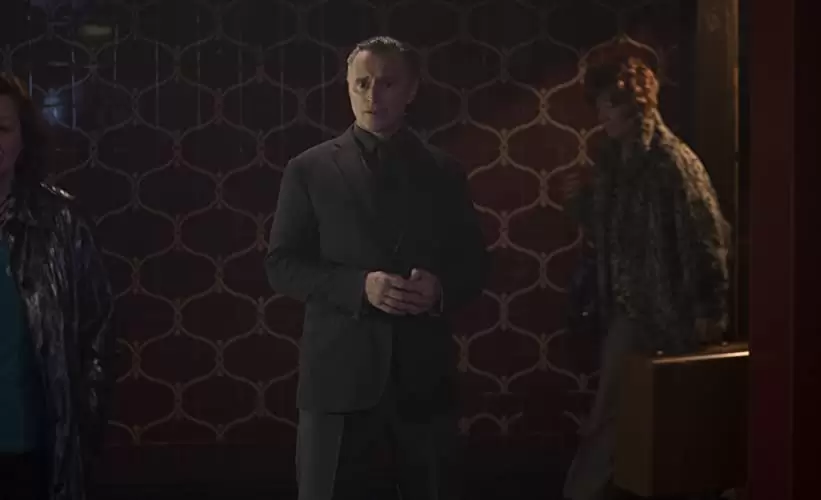 「バーニー・トムソンの殺人日記」エマ・トンプソン & ロバート・カーライルの画像