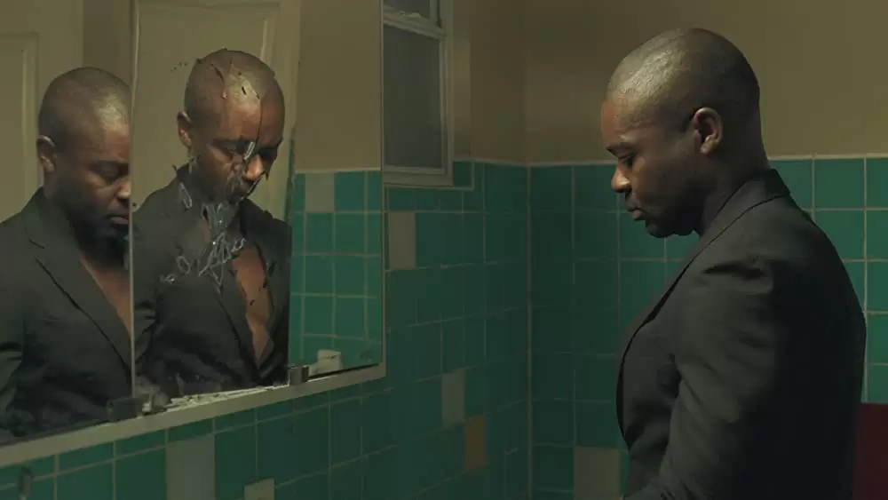 捕われた女の画像