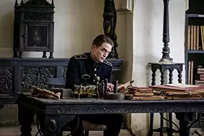 「ウェイティング・バーバリアンズ 帝国の黄昏」ロバート・パティンソンの画像