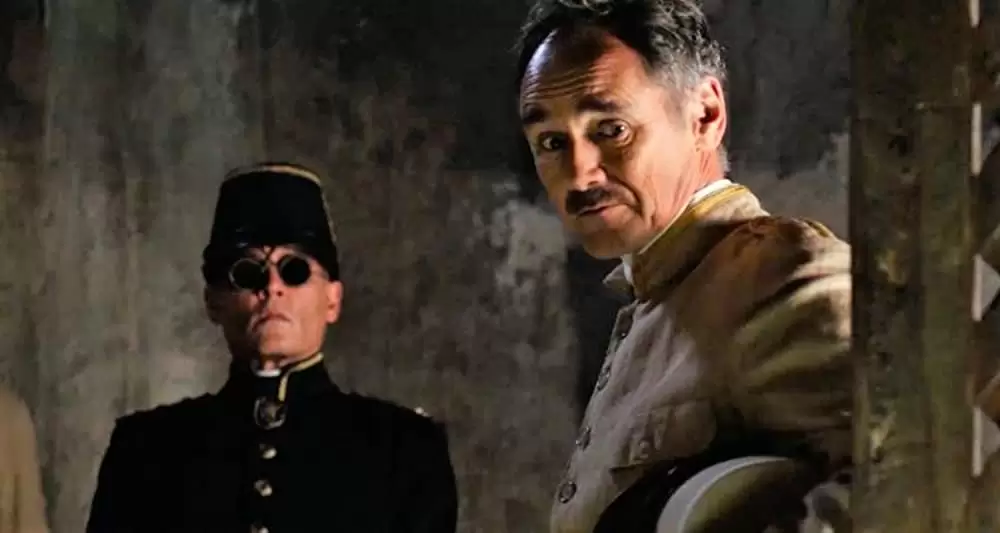 「ウェイティング・バーバリアンズ 帝国の黄昏」ジョニー・デップ & マーク・ライランスの画像