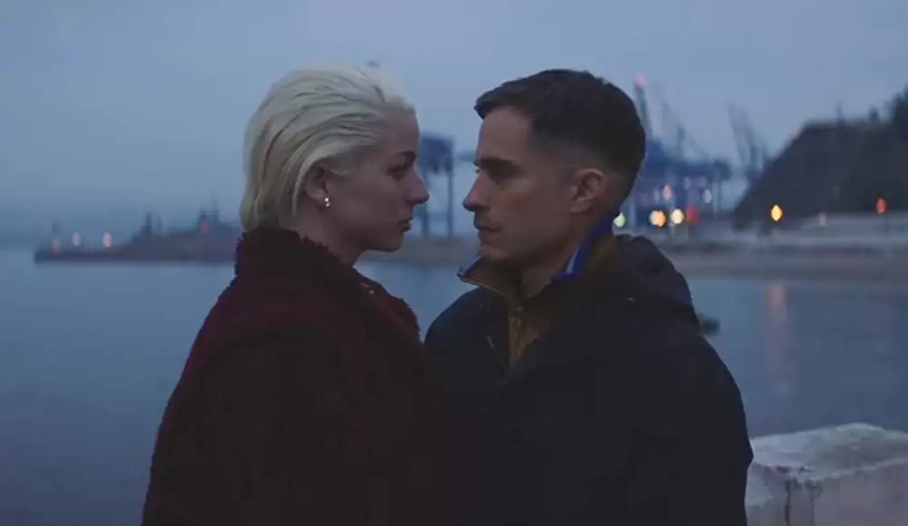 「エマ、愛の罠」ガエル・ガルシア・ベルナル & Mariana Di Girolamoの画像