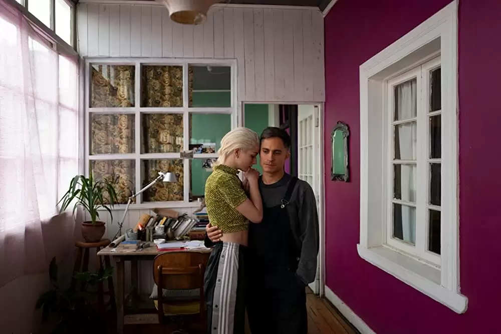 「エマ、愛の罠」ガエル・ガルシア・ベルナル & Mariana Di Girolamoの画像