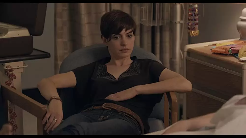 「ブルックリンの恋人たち」アン・ハサウェイの画像