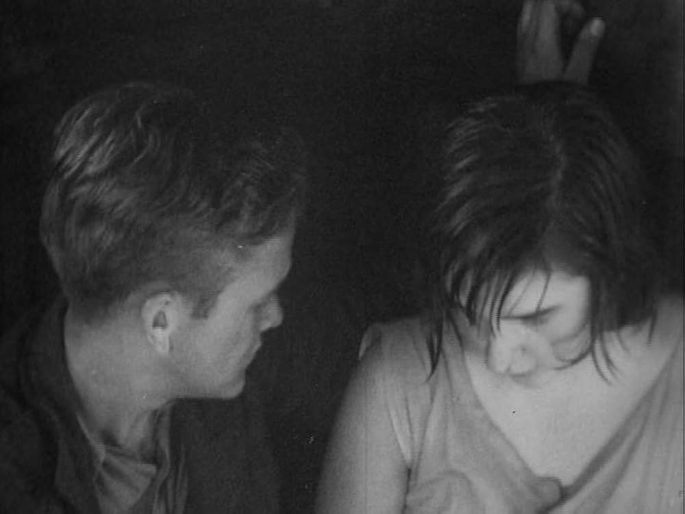 Interim（原題）の画像