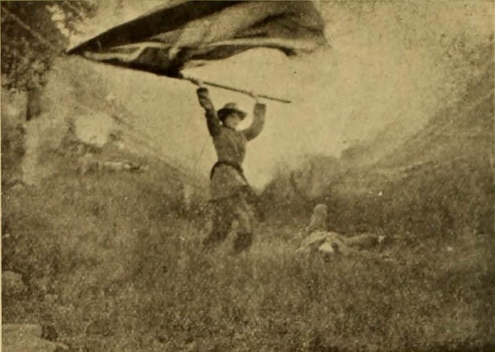 The House with Closed Shutters（原題）の写真