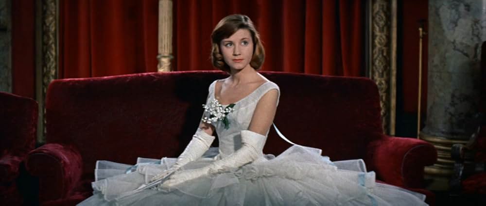 The Reluctant Debutante（原題）の画像