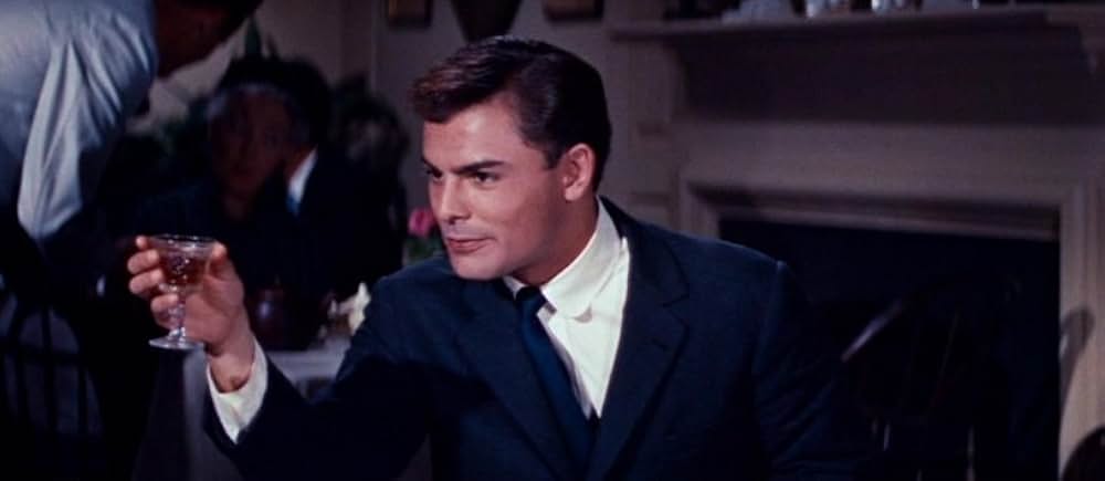 The Reluctant Debutante（原題）の画像