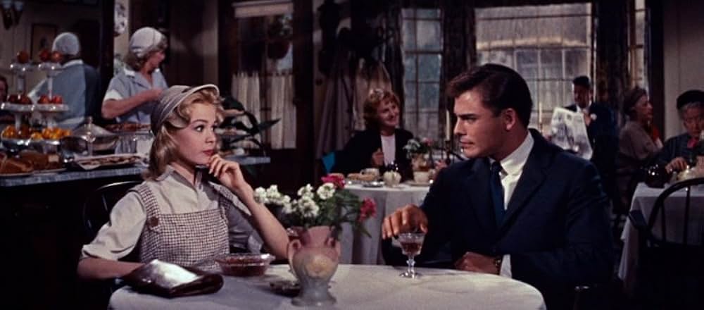 The Reluctant Debutante（原題）の画像