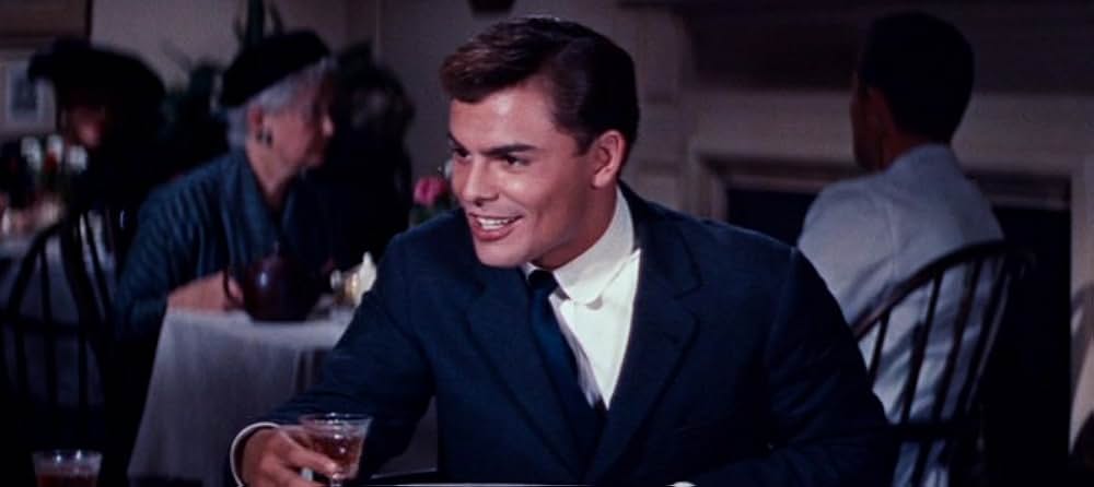 The Reluctant Debutante（原題）の画像