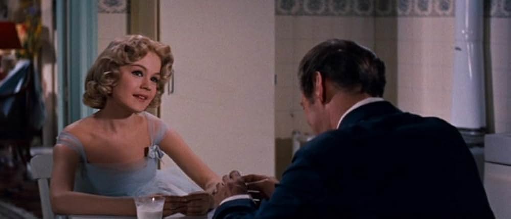 The Reluctant Debutante（原題）の画像