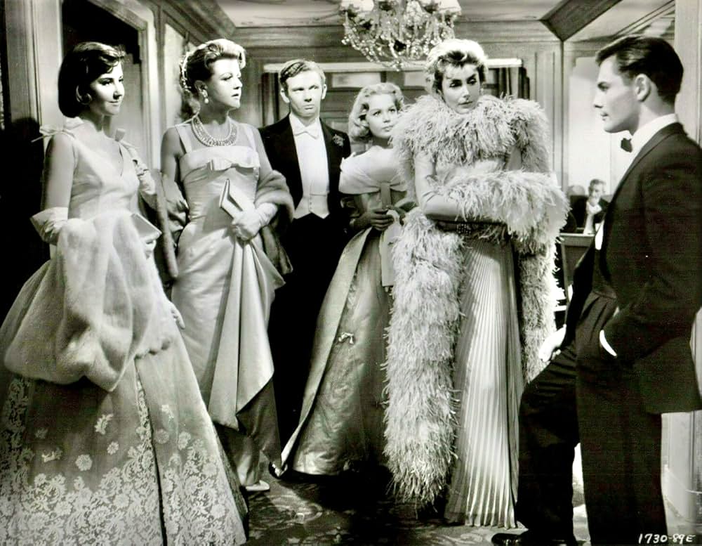 The Reluctant Debutante（原題）の画像