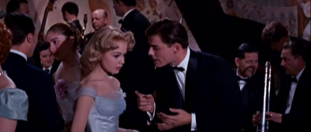 The Reluctant Debutante（原題）の画像