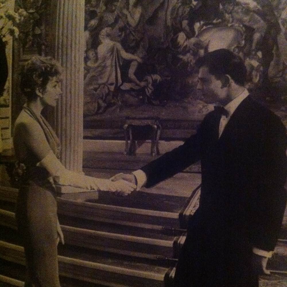 The Reluctant Debutante（原題）の画像